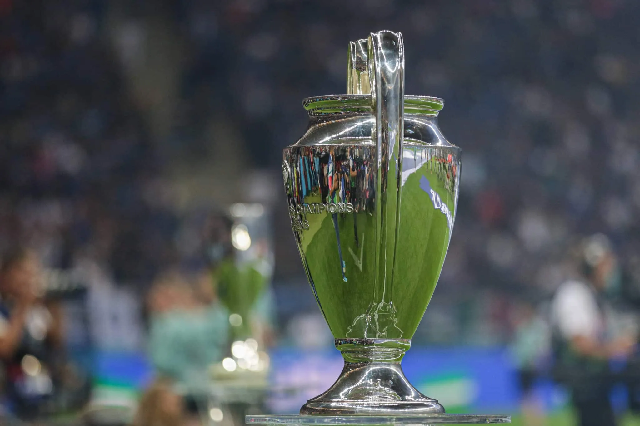 Come funziona e quando si fa il sorteggio per la nuova Champions League: fasce, squadre qualificate e come vederlo in tv