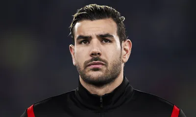 Calciomercato, Theo Hernandez può davvero andare alla Juventus? Serve un sacrificio, in 2 sull’altare