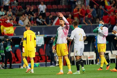 Calciomercato, la Premier chiama i gioielli azzurri: le principali trattative e le ufficialità di oggi