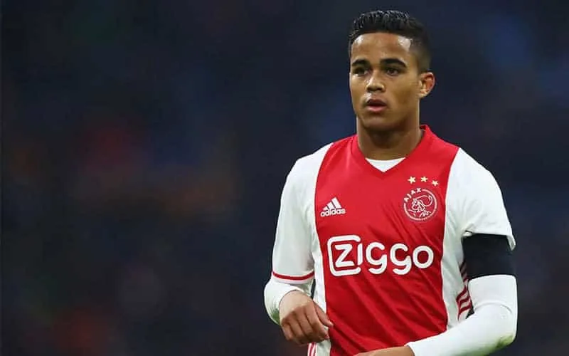 Calciomercato Roma, accordo con l'Ajax per Kluivert: l'olandese pronto a sbarcare nella Capitale