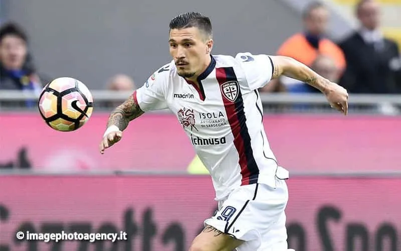 Cagliari-Fiorentina, Pisacane: "Loro sono forti. Ci piacerebbe fare un regalo ai tifosi"