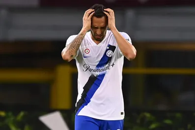 Perché l’Inter gioca a Torino con i pantaloncini azzurri? Tifosi perplessi sui social ma c’è il precedente