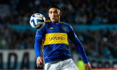 Calciomercato, ha le chiavi del centrocampo e sogna la Serie A: chi è “Equi” Fernandez, il talento Boca nel mirino di Milan e Fiorentina