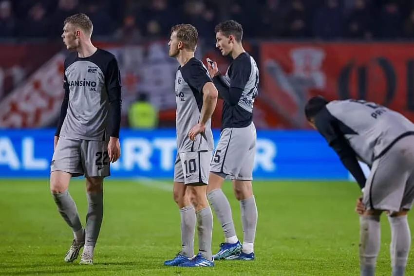 Calciomercato, duello Lecce-Genoa per un centrocampista: chi &egrave; e quanto costa