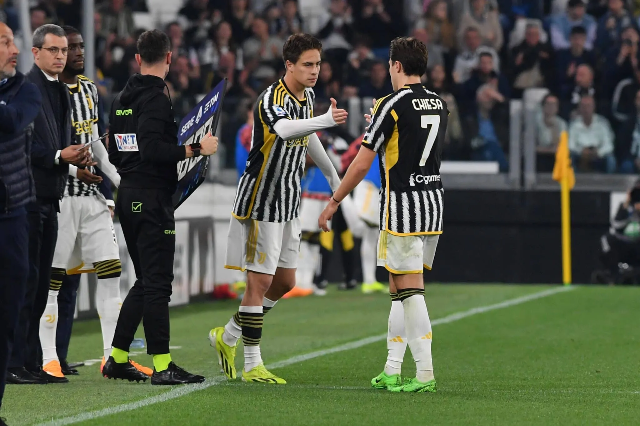 Juventus, il “Why always me” di Chiesa ad Allegri: la convivenza si complica