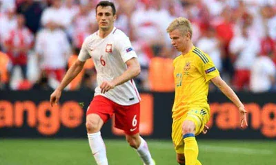 Napoli, idea Zinchenko del Manchester City per il tridente offensivo