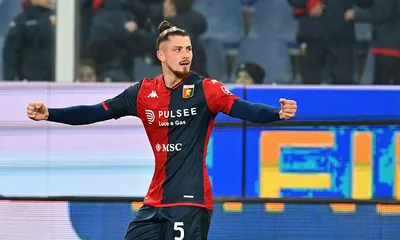 Calciomercato, tutti pazzi per Dragusin: quanto costa il difensore del Genoa e dove pu&ograve; finire in estate