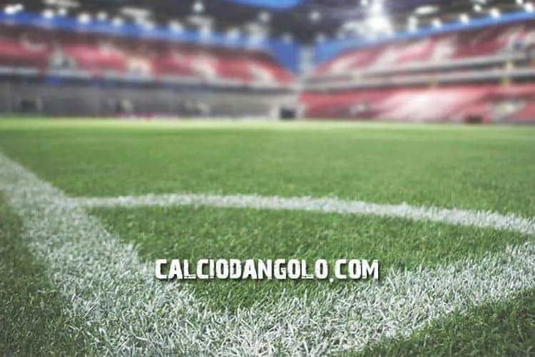 Milan: si ritira l'ex difensore brasiliano Alex