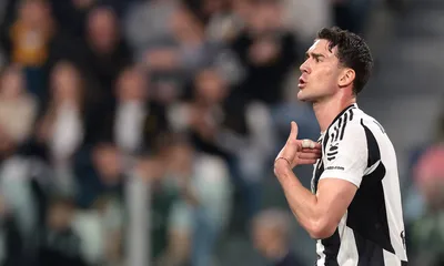 Juventus, infortunio per Vlahovic: stop meno grave del previsto, quali partite salta