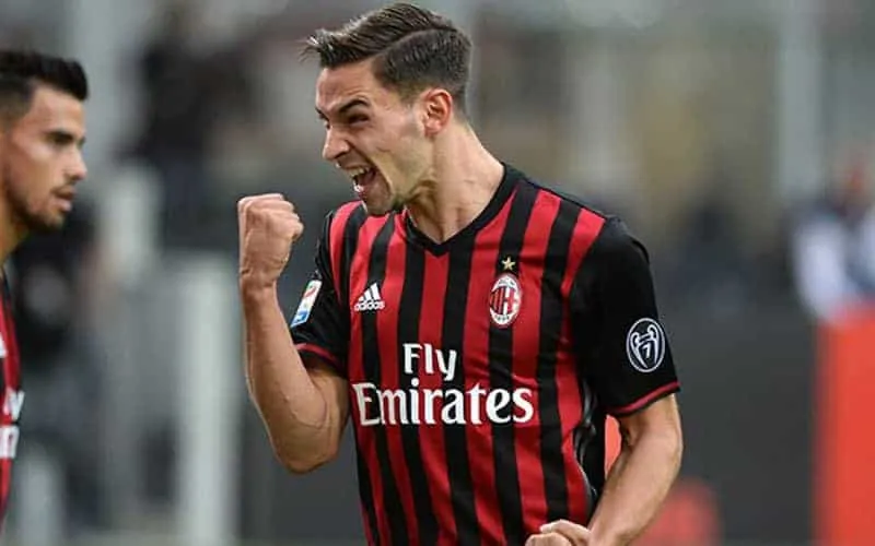 Milan, l’agente di De Sciglio in sede: il giocatore è in orbita Juventus