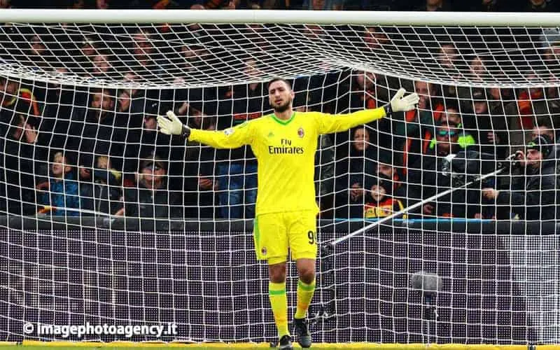 Milan, ancora guai con Donnarumma: Raiola vuole annullare il contratto