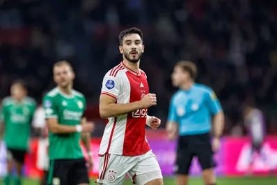 Calciomercato Fiorentina, un gigante per la difesa di Palladino: si tratta con l’Ajax per Sutalo