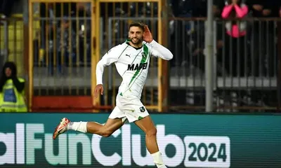 Milan, arriva l’incubo Berardi: il Diavolo è la vittima preferita dell’attaccante del Sassuolo. I suoi numeri al fantacalcio…