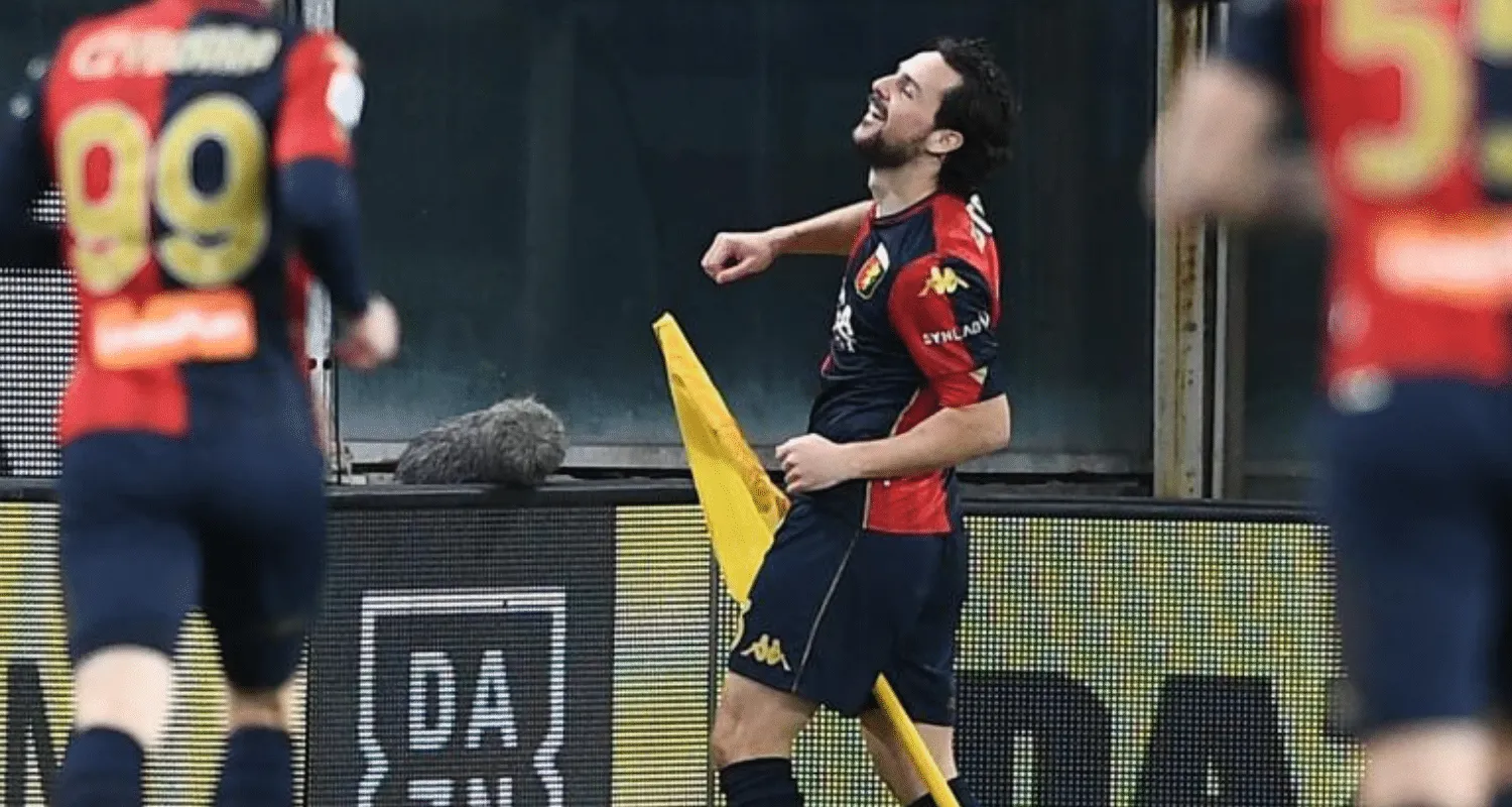 Genoa-Cagliari 1-0, le pagelle: Destro ancora in gol, muro Perin