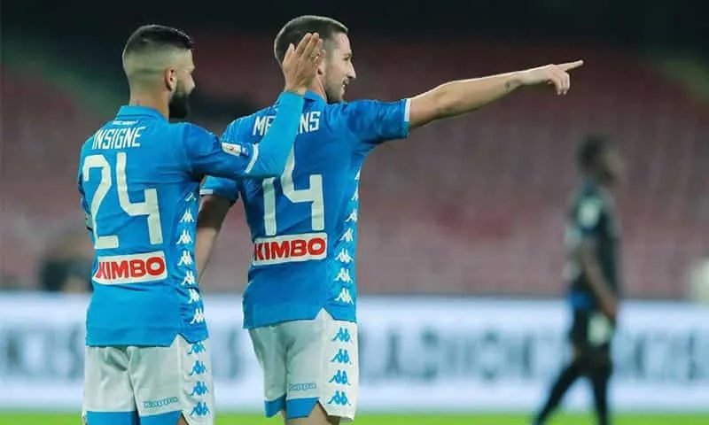 Genoa-Napoli 1-2: Ruiz e un autogol per ribaltarla nel pantano del Marassi