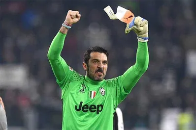 Juventus, Buffon: "In nazionale per fedeltà e attaccamento alla maglia. Per lo scudetto sarà dura"