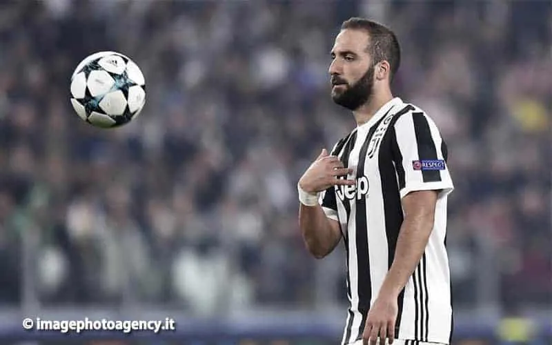 Milan, come potrebbero cambiare i rossoneri con Higuain e Caldara