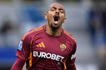 Fantacalcio, meno Malen che ci sei: l&rsquo;attaccante della Roma &egrave; il migliore della storia