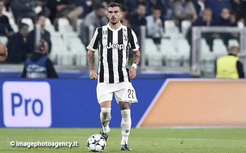Juventus, caos social attorno a Sturaro: insulti con un ragazzino tifoso del Napoli