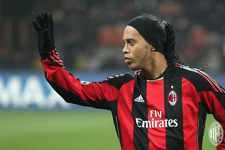C'era una volta Ronaldinho: l'essenza del calcio che incontra l'allegria