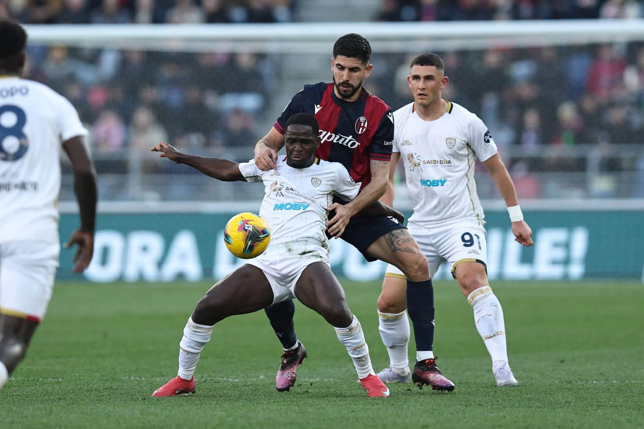 Fantacalcio, infortunio Luvumbo: i tempi di recupero dell&rsquo;attaccante&nbsp;del&nbsp;Cagliari
