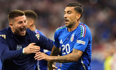 Euro 2024, Zaccagni come Baggio, Totti e Del Piero: i pi&ugrave; famosi gol della Nazionale negli ultimi minuti