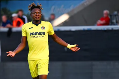 Milan, intoppo nell’affare Chukwueze: bloccata la partenza per gli Usa