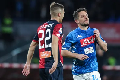 Napoli-Genoa 1-1, le pagelle: Mertens e Lazovic in gol. Radu saracinesca