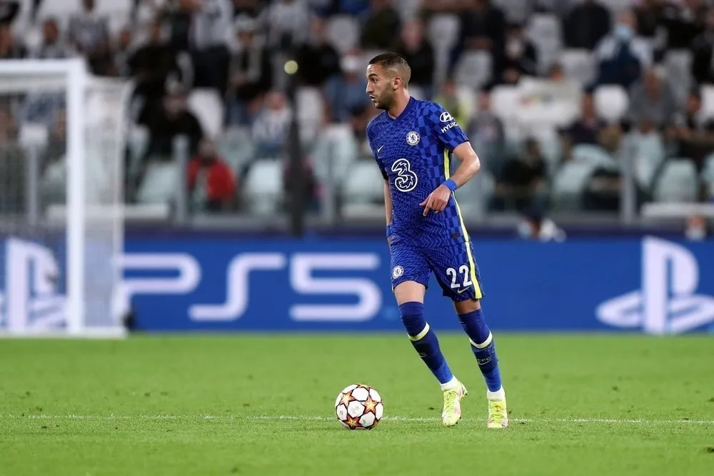 Calciomercato Milan, la difesa può attendere: Botman al Newcastle, spunta Ziyech per la trequarti