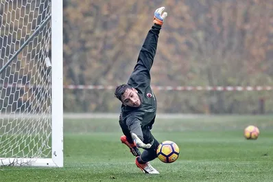 L’autogol della discordia: leghe e giornali, che caos! E i toni si fanno “Acerbi”…