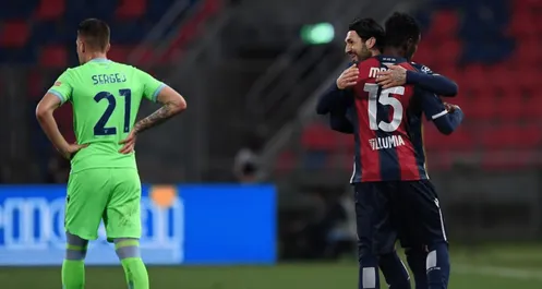 Bologna-Lazio 2-0, le pagelle: Sansone superlativo, sorpresa Mbaye. Skorupski para un rigore
