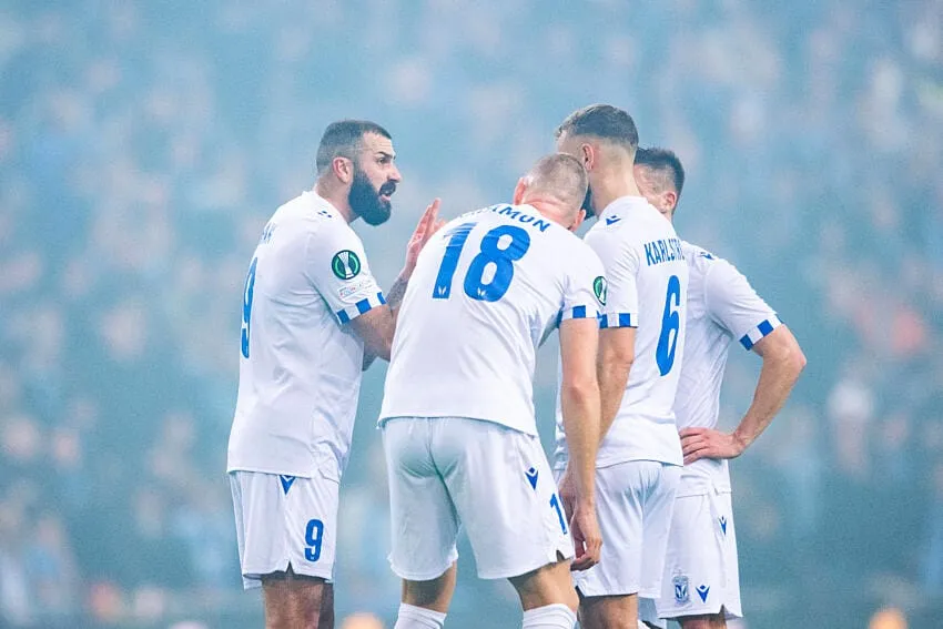 Alla scoperta del Lech Poznań: rendimento, pregi e difetti dell&rsquo;avversaria della Fiorentina in Conference League