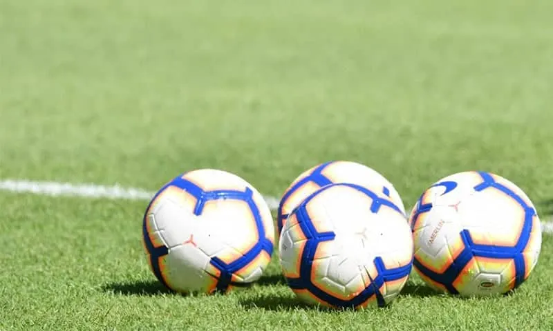 Lazio-Siviglia, scontri a Roma tra tifosi: un codice rosso