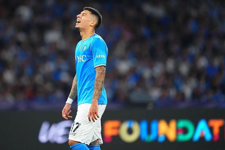 Calciomercato Napoli, emergenza terzini: X nomi sul taccuino di DeLa per sostituire Olivera e Rui