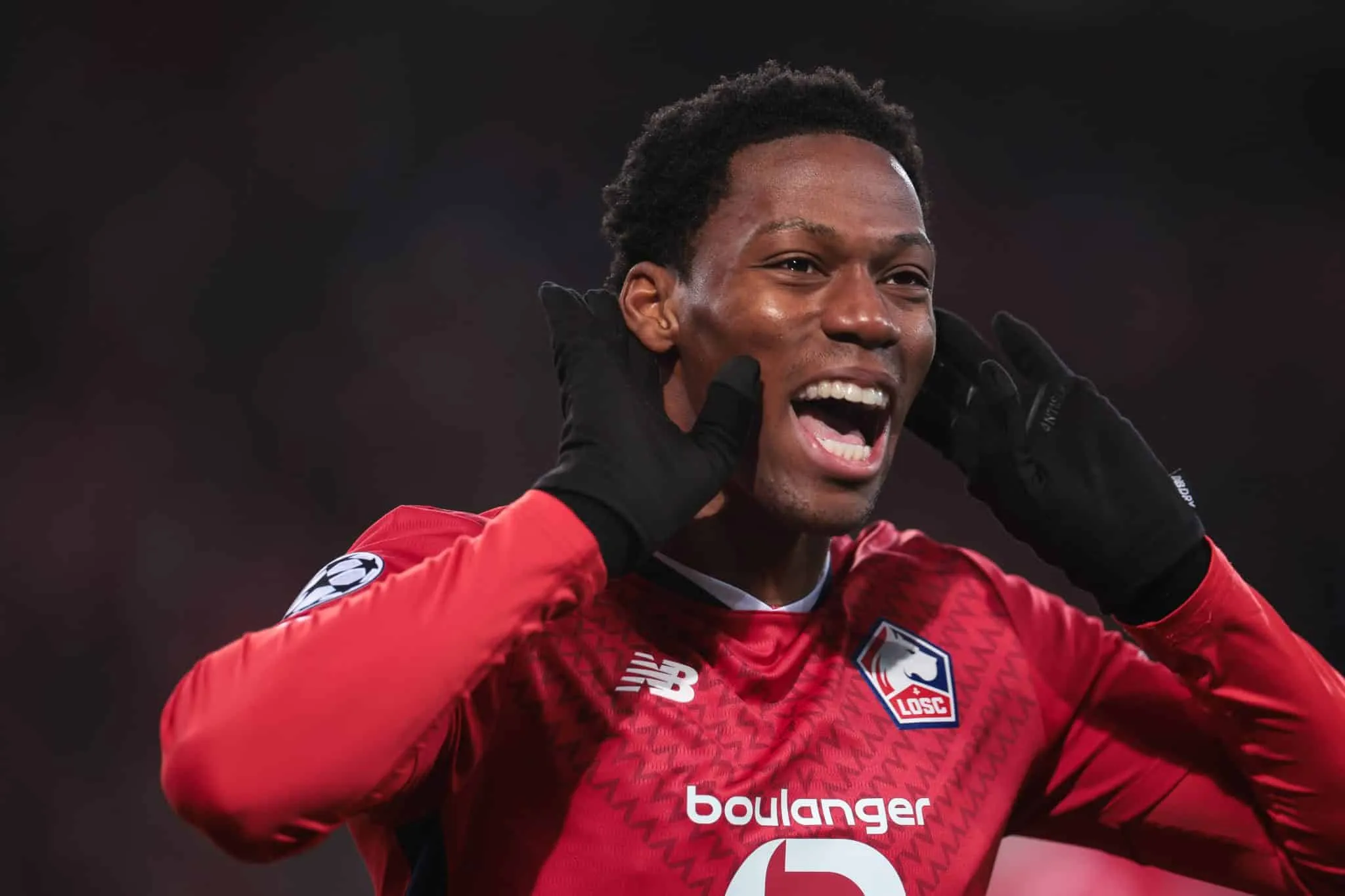 Calciomercato Napoli, non solo De Bruyne: un altro top d’Europa nel mirino, sfida alla Juve