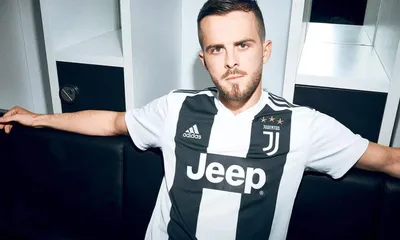 Serie A, quanti ricavi dagli sponsor: comandano Juventus e Sassuolo. E adesso c’è lo spazio sulla manica