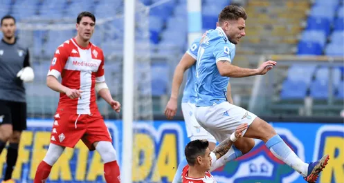 Lazio-Fiorentina 2-1, le pagelle: decisivi Caicedo e Immobile, male Hoedt. Bene Castrovilli nel finale