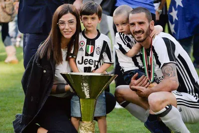 Juventus, la moglie di Bonucci spiega: "Lorenzo era triste perché ha il cuore granata"