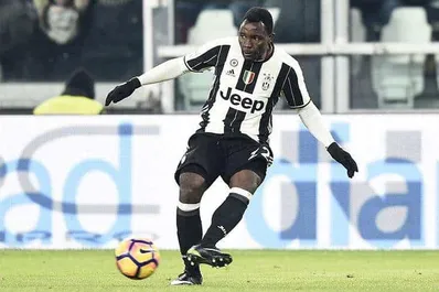 Juventus, il Galatasaray torna alla carica per Asamoah: c'è l'accordo