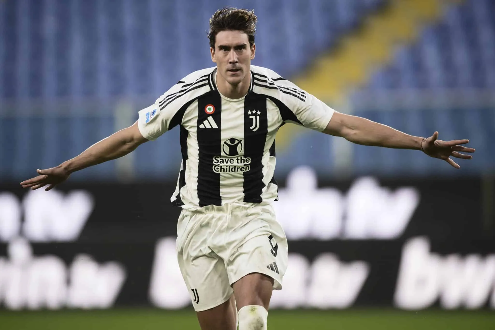 Calciomercato Juventus, nuovo caso Chiesa? Vlahovic dice no al rinnovo, Giuntoli guarda in casa del Lipsia