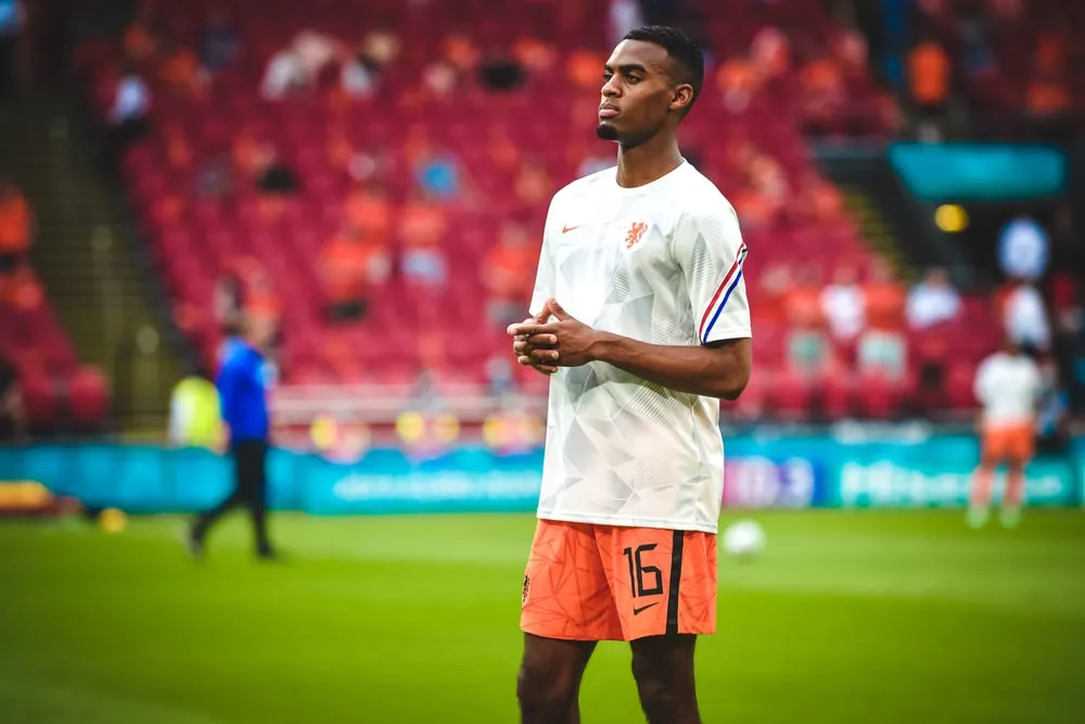 Calciomercato Juventus: Ryan Gravenberch, si complica la trattativa con l’Ajax?