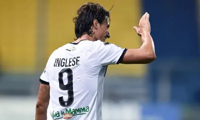 Esultanza Roberto Inglese Parma