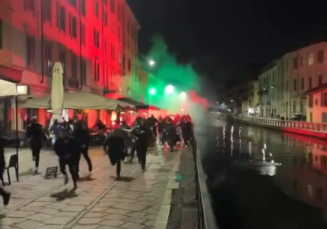 Milan-PSG, agguato degli ultras sui navigli: tifoso francese accoltellato, è in codice rosso