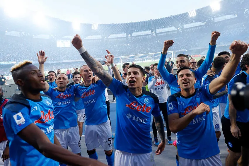 Osservatori del Chelsea in tribuna: pronto l’assalto per il campione del Napoli